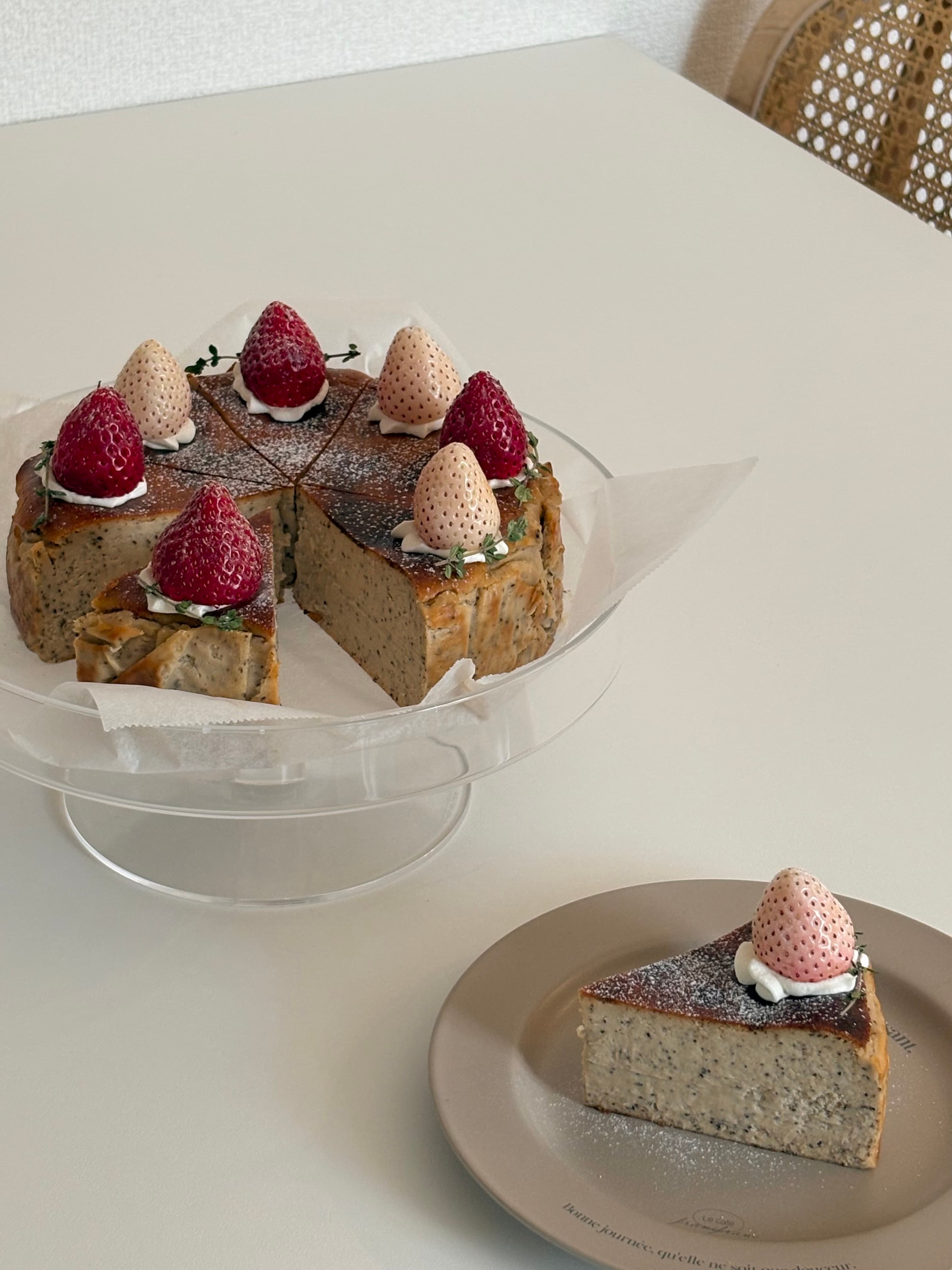 アールグレイといちごのバスクチーズケーキを作ってみた🍓